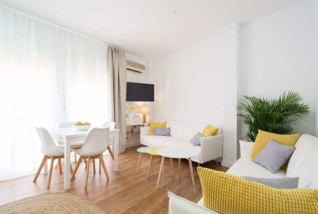 Lyrioshomes Malaga Cervantes Exteriér fotografie
